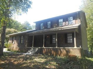 304 Bluff Pointe Rd, Harriman, TN 37748