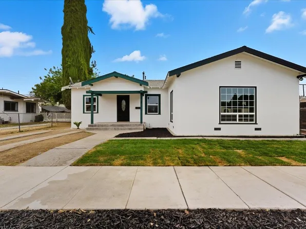 2718 A St, Selma, CA 93662