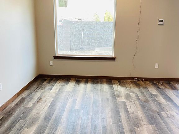 2nd image of 1418 Delaware Ave SE #102