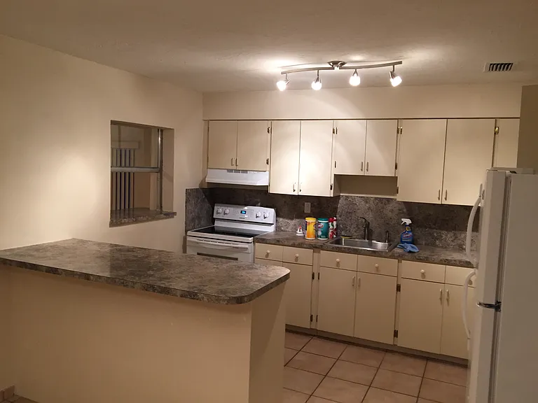 68 NW 35th Ave #1 — Photo 2