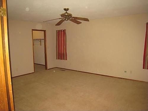 2nd image of 3681 Sunny Hills Ln
