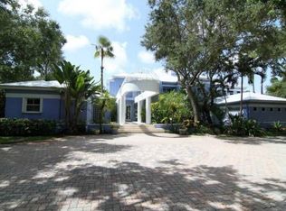 5850 SW 94th St, Pinecrest, FL 33156