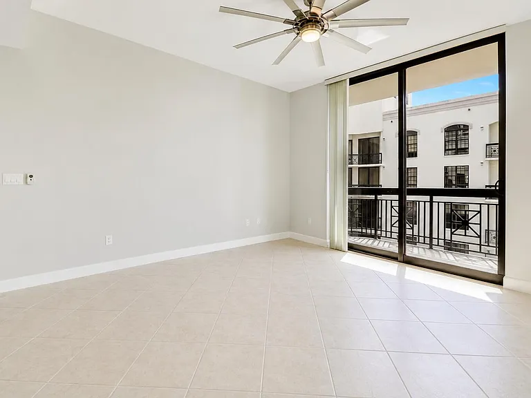 801 S Olive Ave #1515 — Photo 17
