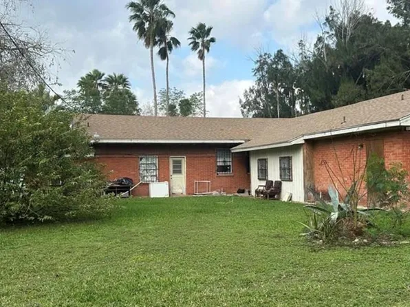 700 Acacia Lake Dr, Brownsville, TX 78521