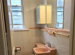 110 Hanover Ave, Hampton, VA 23661