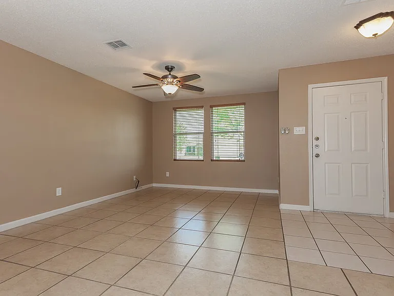 2128 Panorama Ln — Photo 3