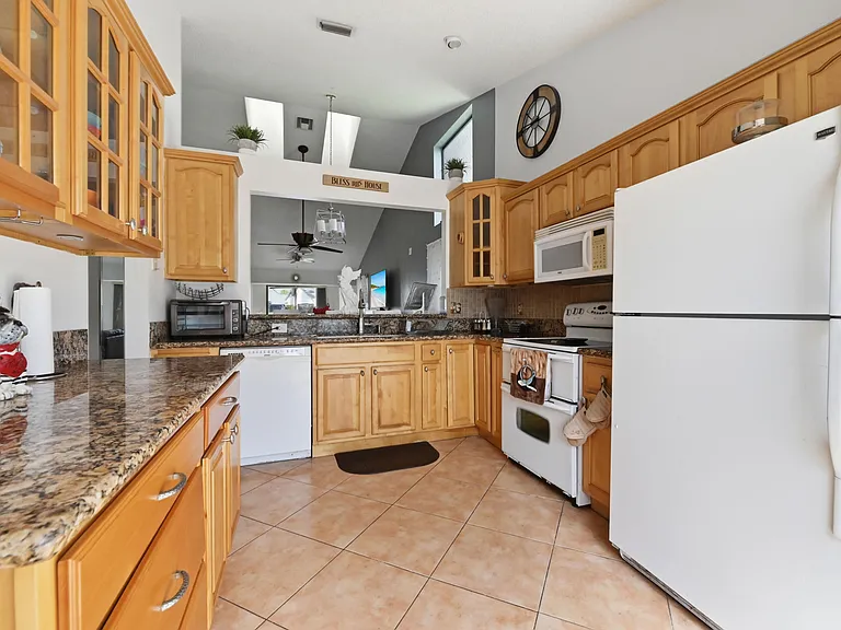 1012 Landings Blvd — Photo 6