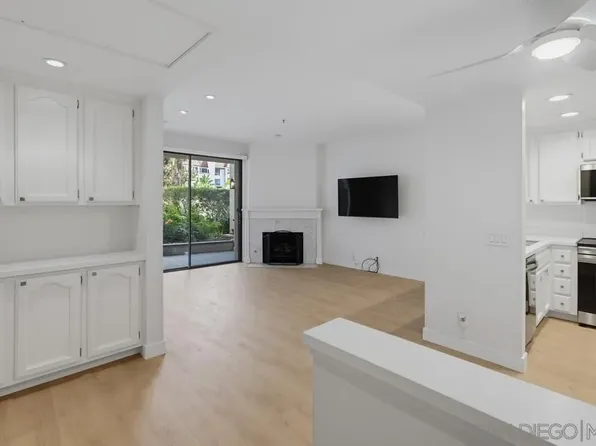 5865 Friars Rd APT 3104, San Diego, CA 92110