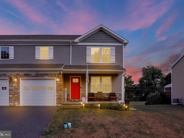 413 Smokering Dr, Robesonia, PA 19551