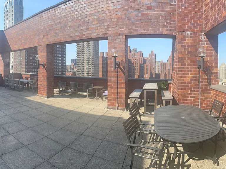 233 E 86th St #12A — Photo 17