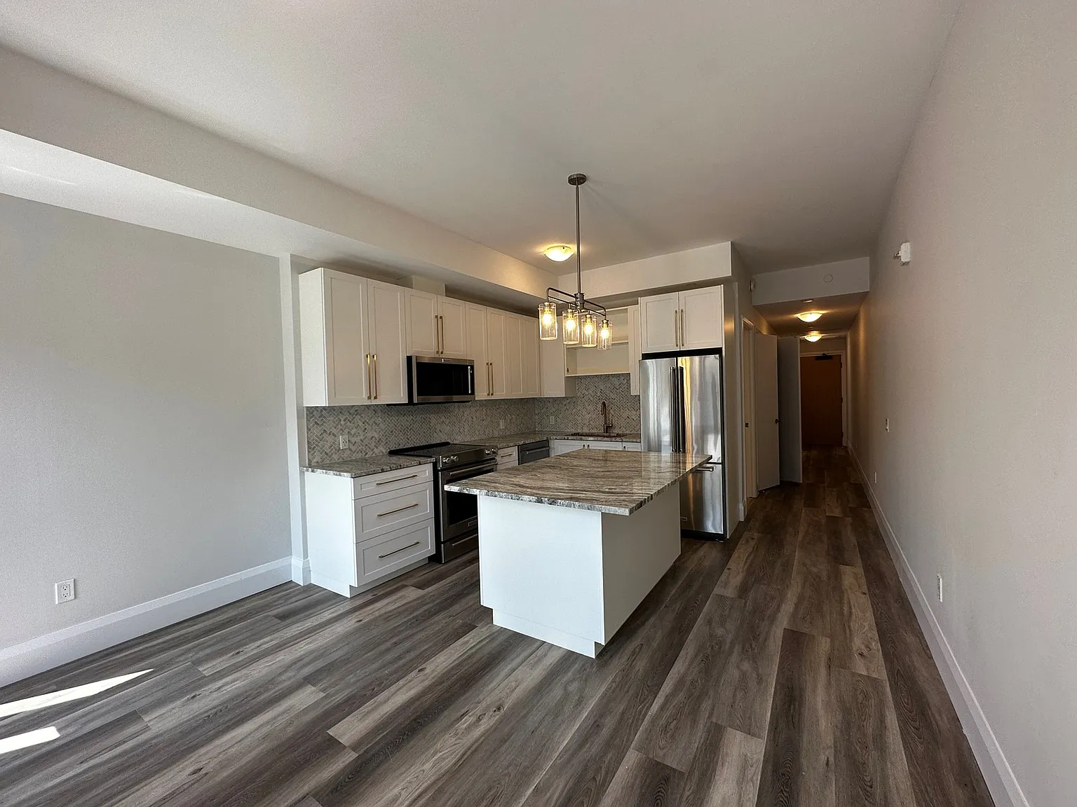 51 David Street Kitchener — Photo 2