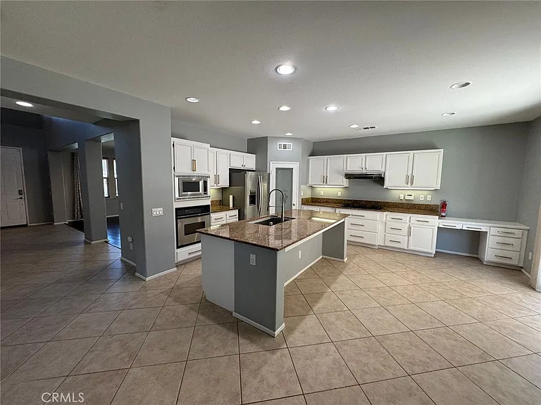 29166 Branwin St — Photo 8