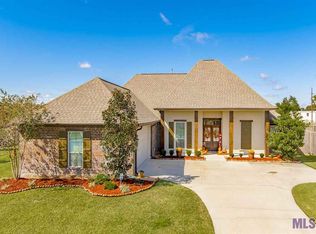 16517 Pascal Dr, Prairieville, LA 70769