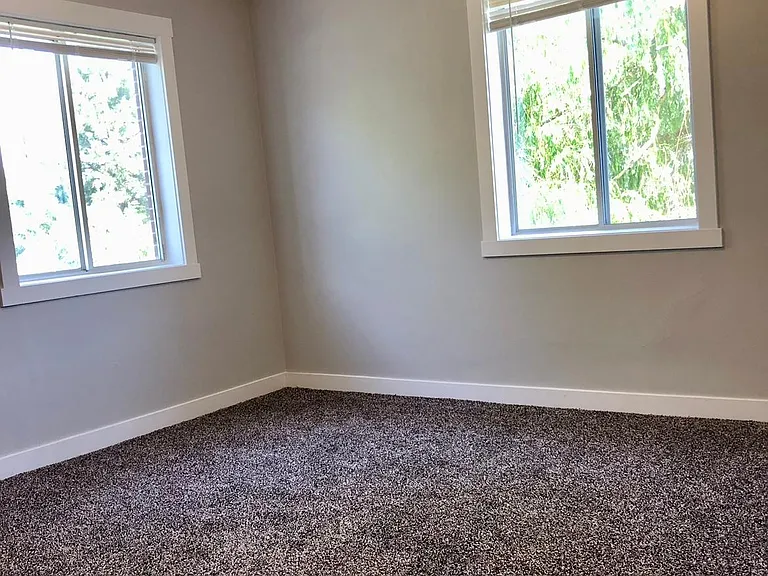 235 W 200 N #1 — Photo 9