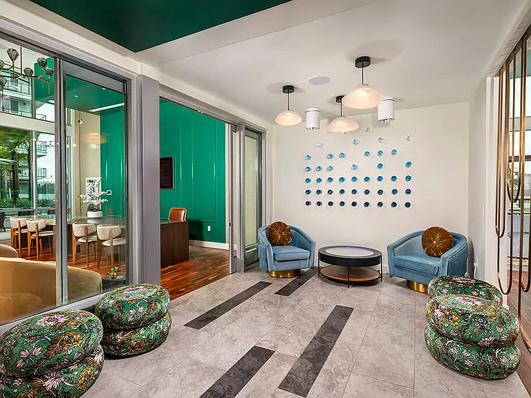 Rivair Apartment Homes — Photo 32