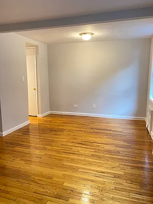 Rented by Chana Ofek, LREB | media 9