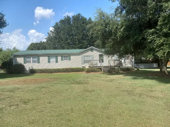 203 Swallow Cir, Robertsdale, AL 36567