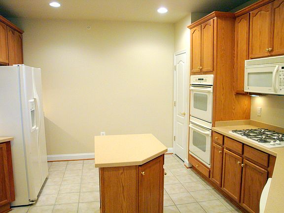 Double Ovens & gas Cooktop