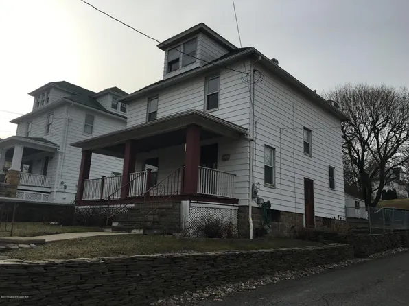 916 Moosic St, Scranton, PA 18505