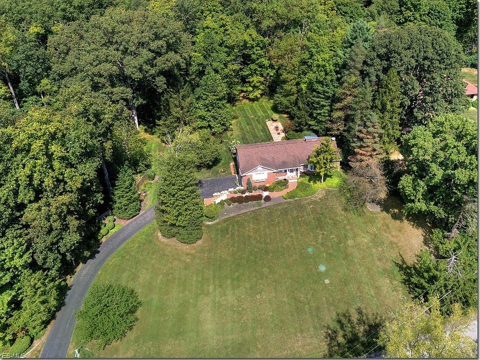 1st image of 7010 Deepwood Dr