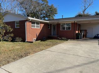 9 Cambridge Ave, Pensacola, FL 32534
