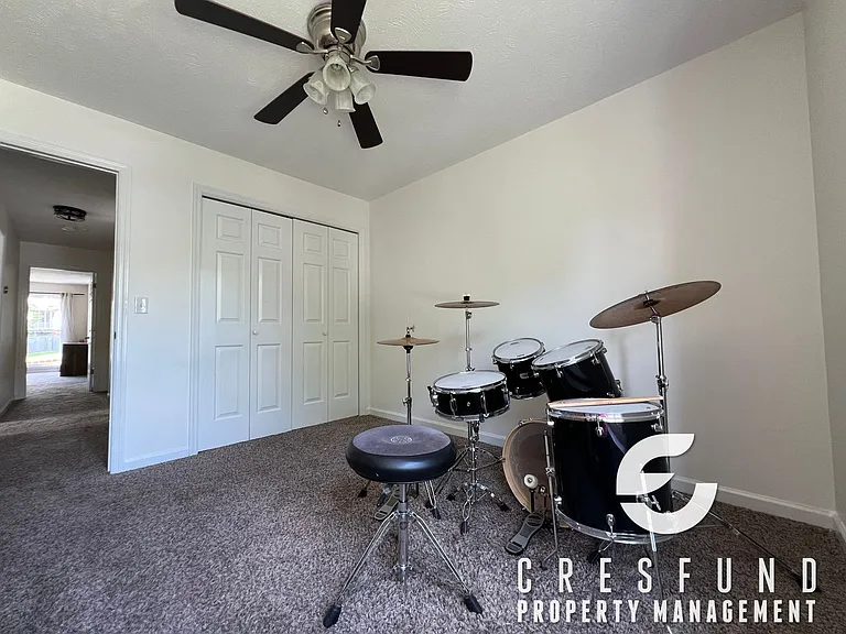 500 Runnymede Ct — Photo 24
