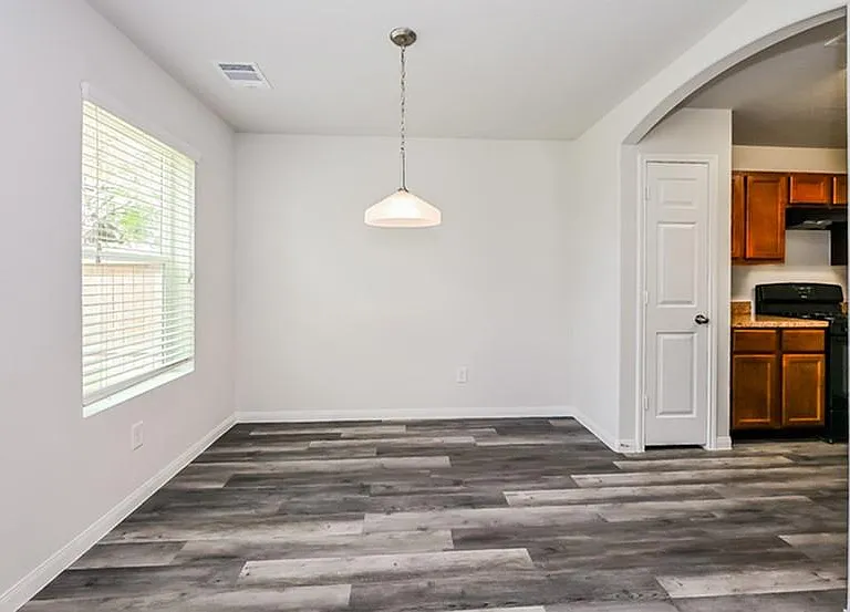 10939 Myrtle Oak St — Photo 8
