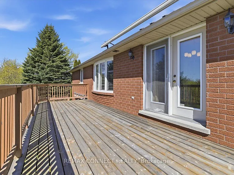 4 Sunrise Ct — Photo 27