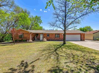 537 E Silknitter St, Rose Hill, KS 67133