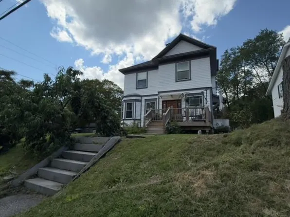 77 Onota St, Pittsfield, MA 01201