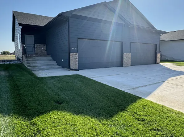 672 Long Path Ct #1, Goddard, KS 67052