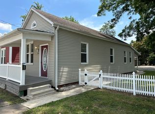 206 E State St, Mascoutah, IL