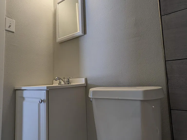 1109 N Crawford St #B — Photo 8