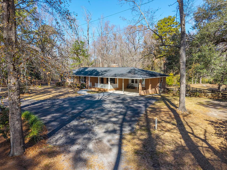 1st image of 148 Patrick Ln