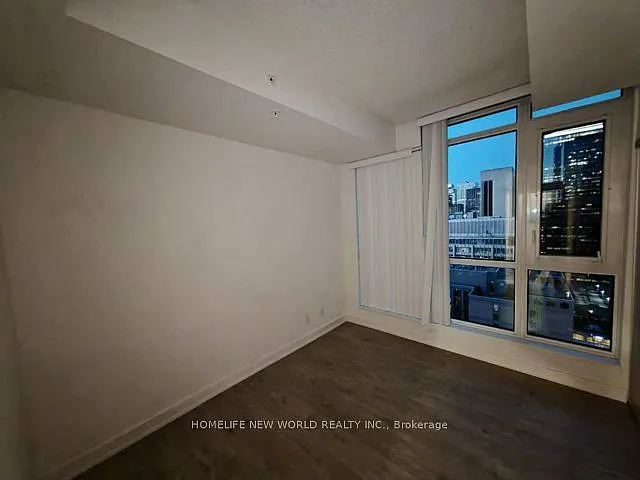 30 Nelson St #2304 — Photo 7