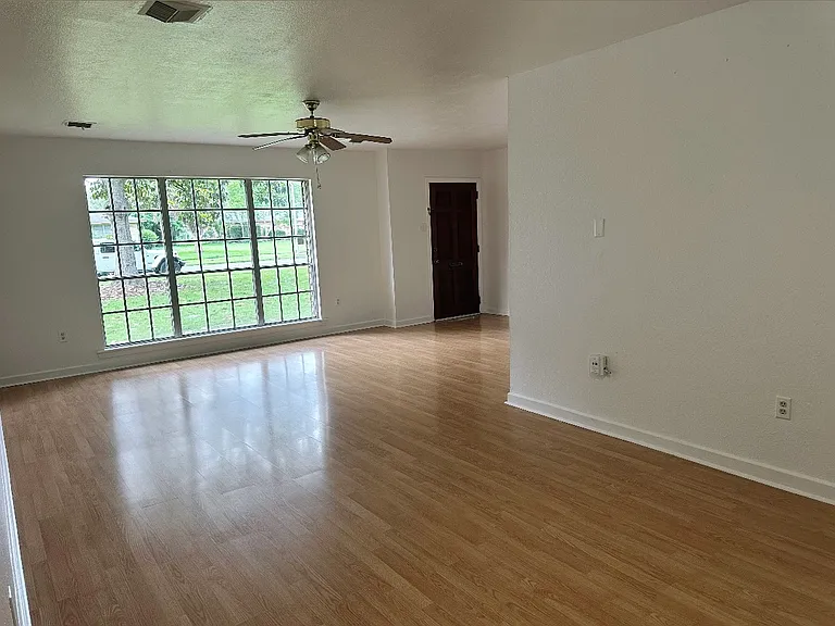 11666 Parkwood Dr — Photo 14