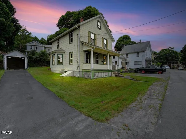 220 Erie St, Honesdale, PA 18431
