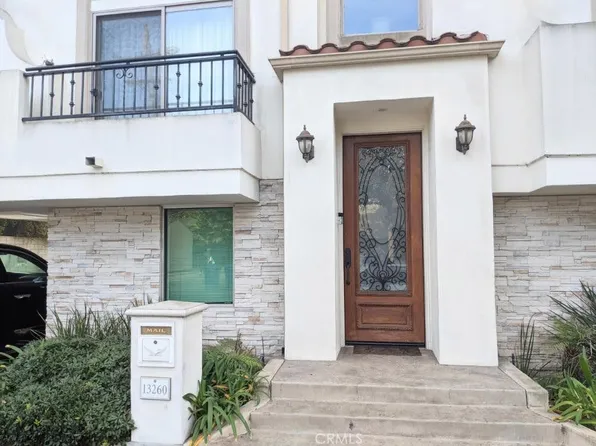 13260 Landale St, Sherman Oaks, CA 91423
