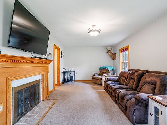 5th image of 1015 Wilson Avenue