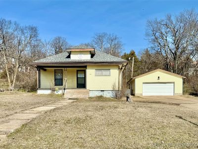 706 W Merrick St, Henryetta, OK, 74437