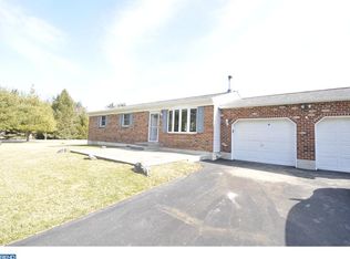 1325 Circle Dr, Downingtown, PA 19335