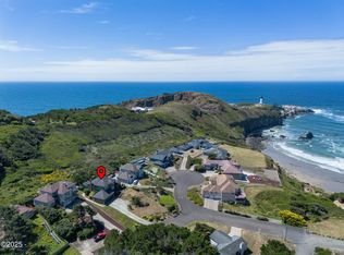 557 NW 54th St, Newport, OR 97365