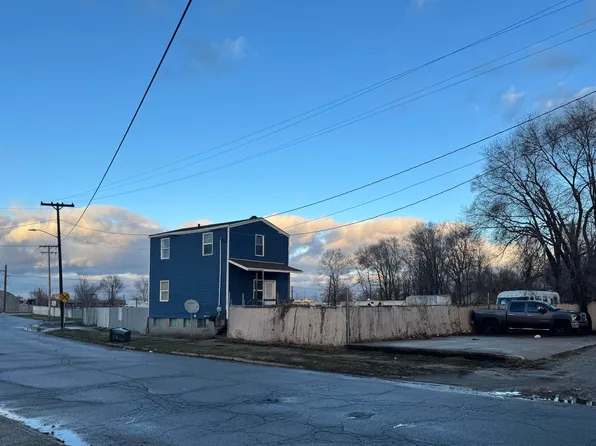 1530 S Walnut St, South Bend, IN 46619