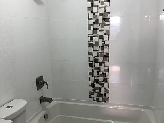 2nd image of 226 Beach 29th St #3L