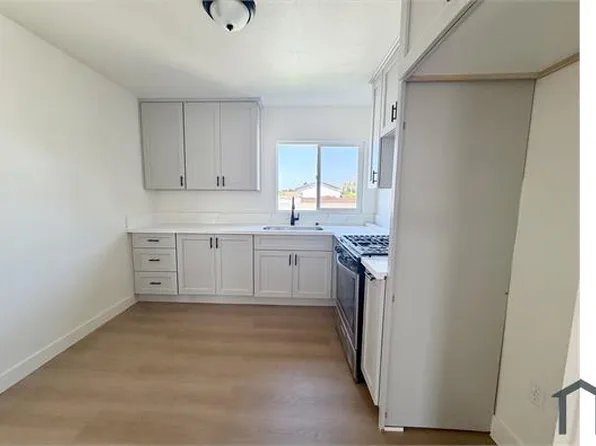 1426 W 83rd St #3, Los Angeles, CA 90047