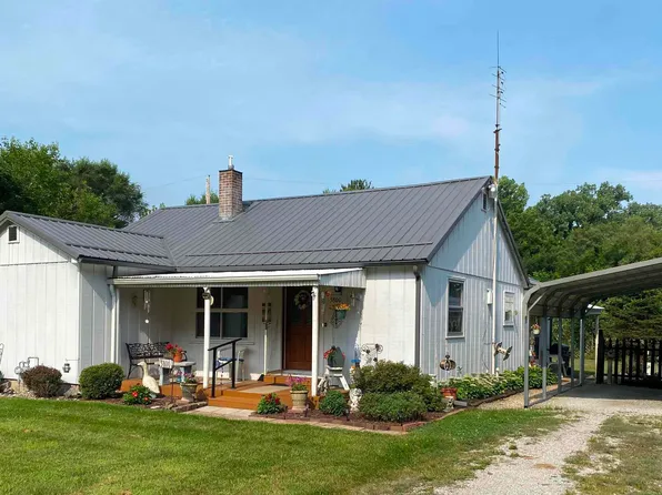 5800 Madison St, Delong, IN 46922