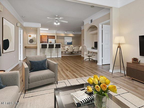5th image of 8550 TOUCHTON Road #521