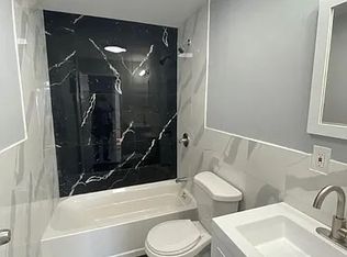 900 Flora St #E, Elizabeth, NJ 07201