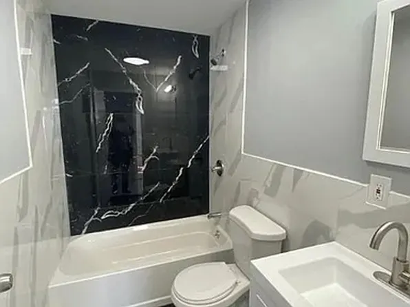 900 Flora St, Elizabeth, NJ