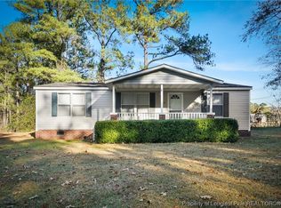 185 Cheer Ln, Raeford, NC 28376